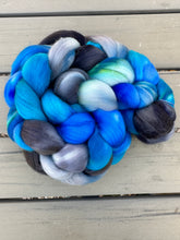 Load image into Gallery viewer, Rambouillet 4 Ounce Spinning Fiber Top