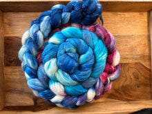 Load image into Gallery viewer, BFL/Silk Gradient 8 Ounce Braids Spinning Fiber