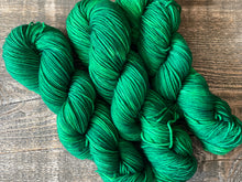 Load image into Gallery viewer, Seasons DK Alpine Fir Tonal