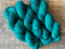 Load image into Gallery viewer, Seasons DK Spruce Tonal