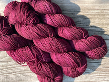 Load image into Gallery viewer, Mountain Sock Tonal Colors