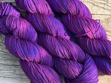 Load image into Gallery viewer, Mountain Sock Tonal Colors