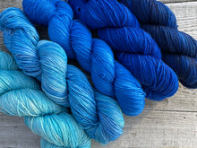 Load image into Gallery viewer, Mountain Sock Five Skein Gradient Yarn Kit Singing the Blues