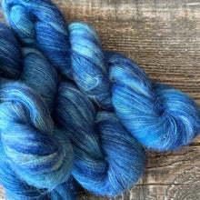 Load image into Gallery viewer, Zion Lace Alpaca Silk Tonals