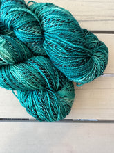 Load image into Gallery viewer, Yosemite Kettle Dyed Tonal Colors