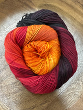 Load image into Gallery viewer, January 2025 National Park Unclub Hawaiian Volcanoes National Park Yarn
